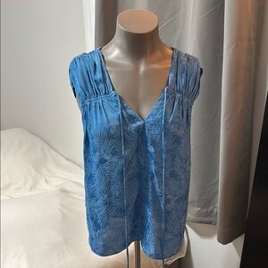 Current Air Sleeveless Palm Print Blouse